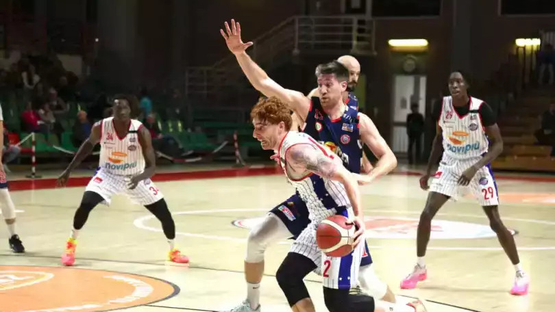 Il girone di ritorno inizia con una sconfitta per la Novipiù: al “PalaFacchetti” la TAV Treviglio Brianza s'impone per 79-65